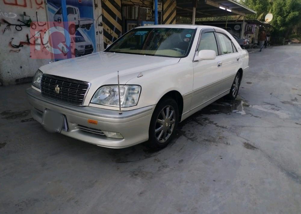 تۆیۆتا کراون